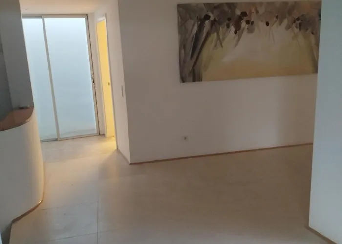 2 Hébergement de vacances *